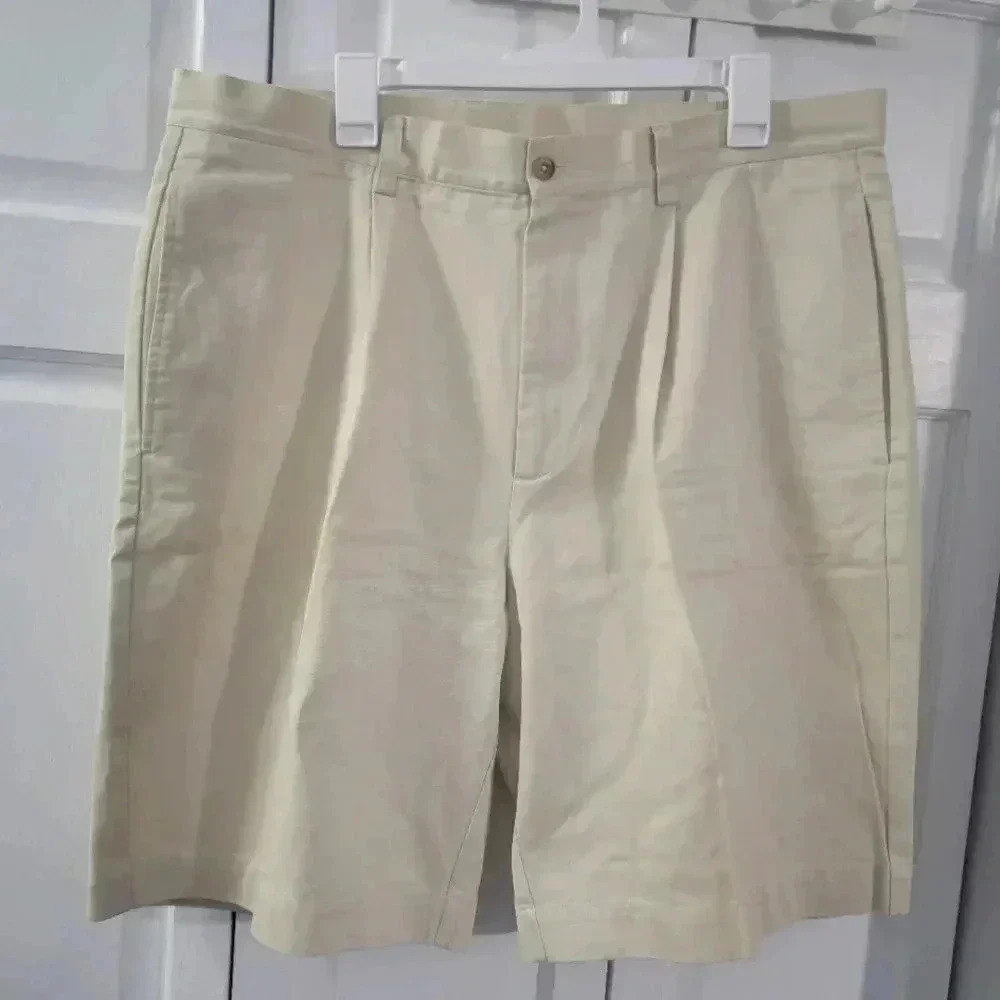 Callaway Golf shorts Men 38 beige Golf Comfort
